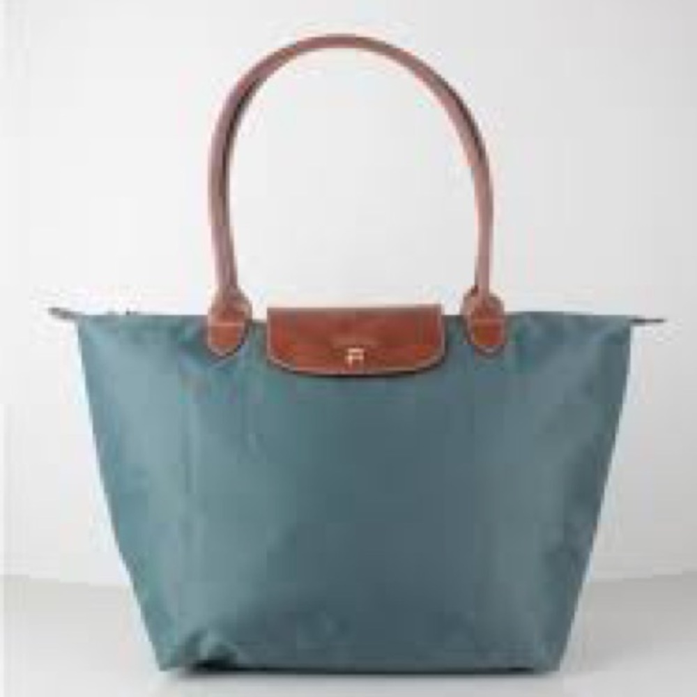 Large Le Pilque Longchamp bag in French Blue